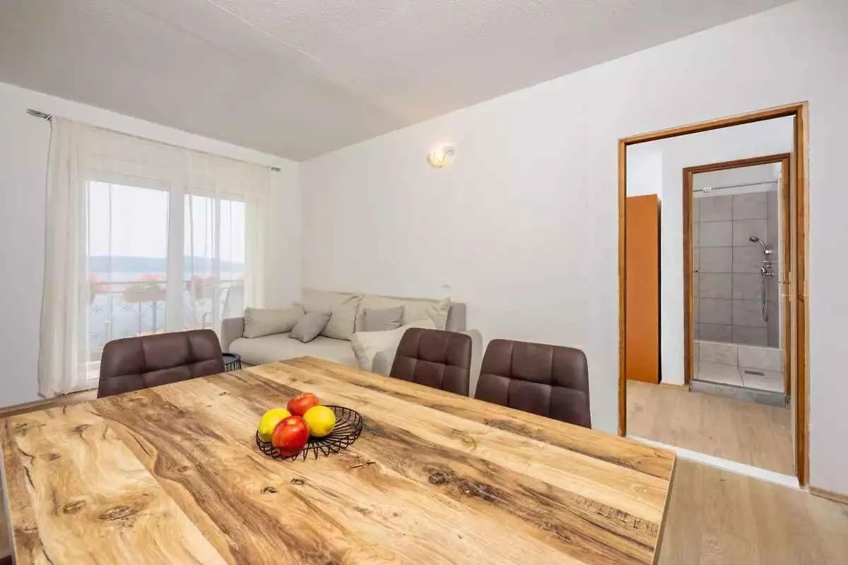 Apartment In Novi Vinodolski 15442 Croatia