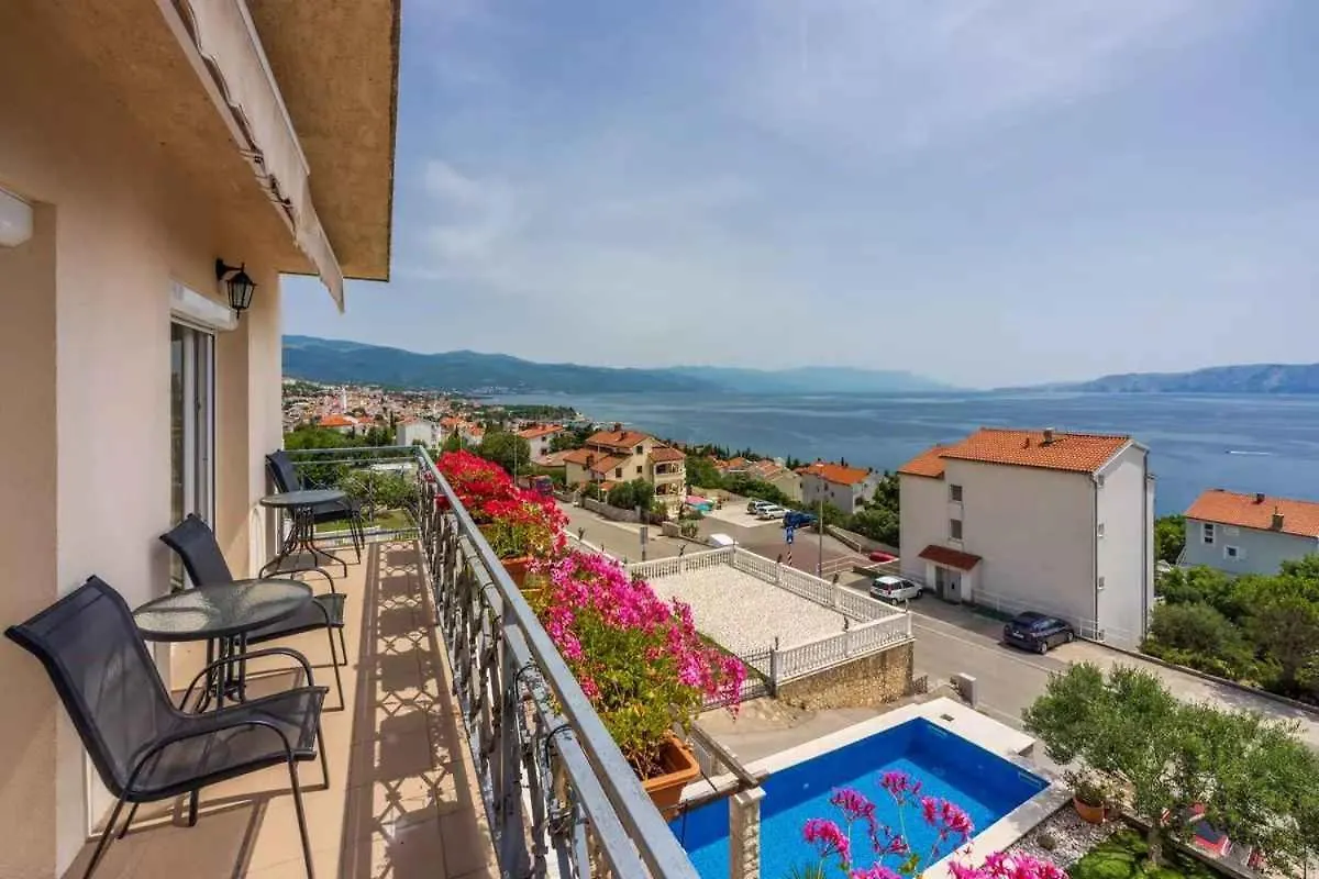 Apartment In Novi Vinodolski 15442 Croatia