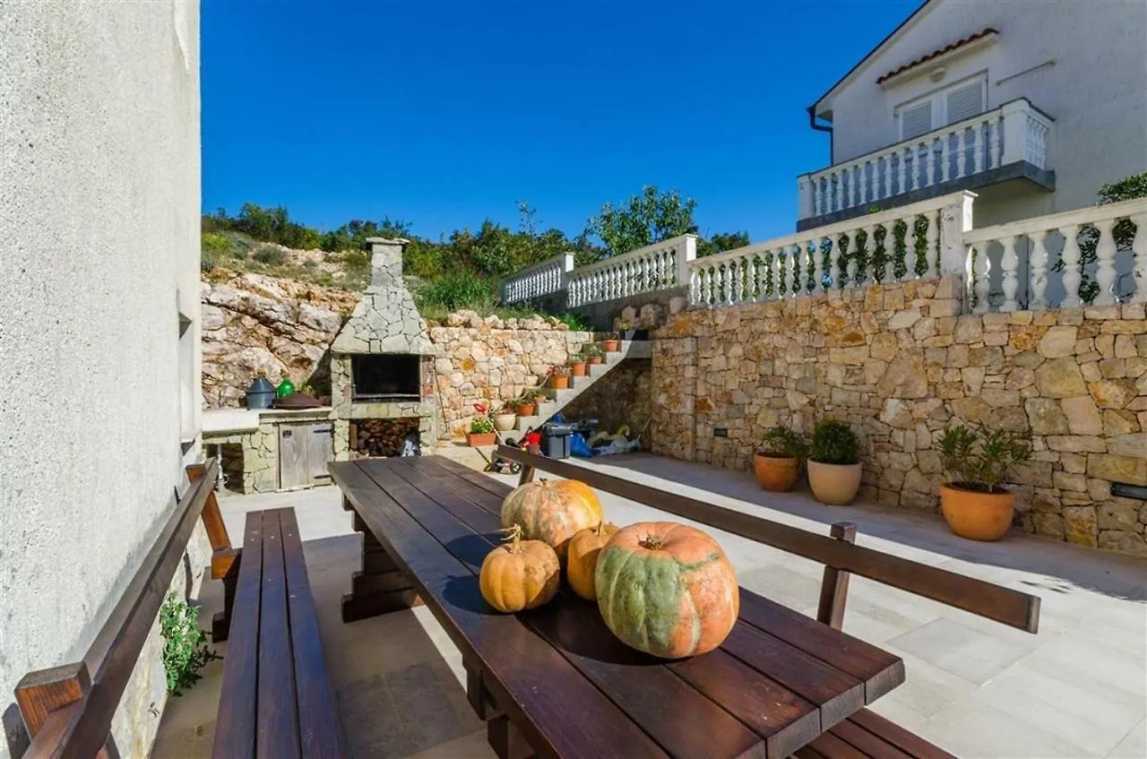 Apartment In Novi Vinodolski 15442 Croatia